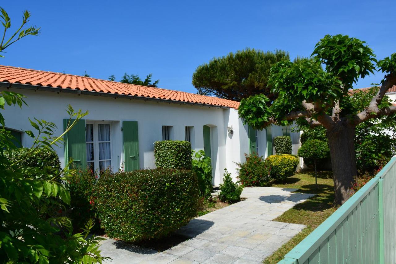 Holiday home Ravissante En Bord De Aux Grenettes